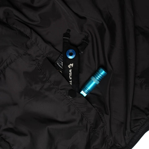The Dravus Jacket in Black